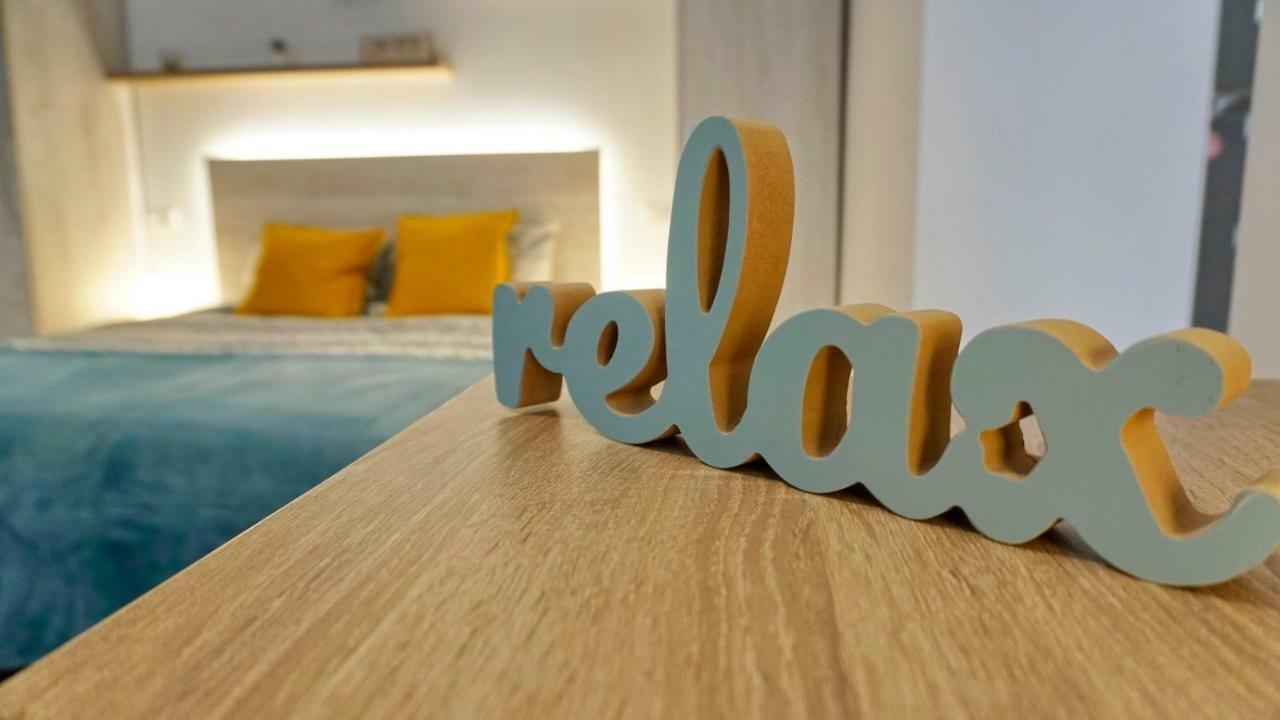 Jules Downtown Apartment